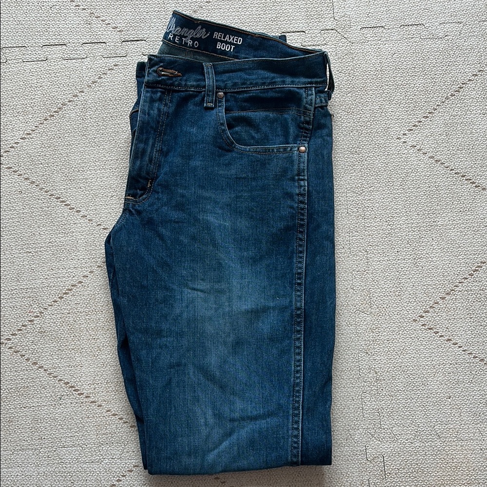 Men’s Wrangler Retro Denim Jeans- Relaxed Boot